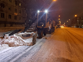 Дорожная служба продолжает устранять последствия снегопада