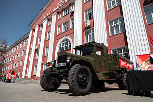 Более 1000 барнаульцев стали участниками праздничной программы, посвященной Дню Победы, на площадке Алтайского ГАУ